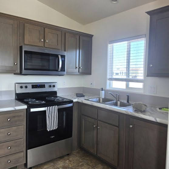 Park model home kitchen